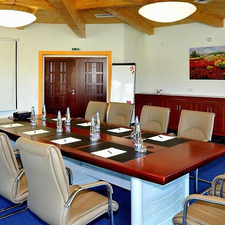 Hotel Aurora Erlangen Hessdorf ภายนอก รูปภาพ